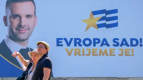 Karadağ Türk vatandaşları için vize serbestisini askıya alıyor