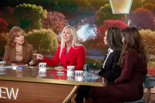 Georgia ve Diğer MAGA Eyaletlerindeki Seçimler ABD'de Hızlı Bir Değişimi Gösteriyor