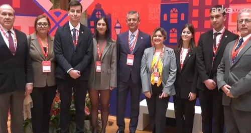 Özgür Özel'den Hollanda Temasları: Kongre İmamoğlu ile Açıldı