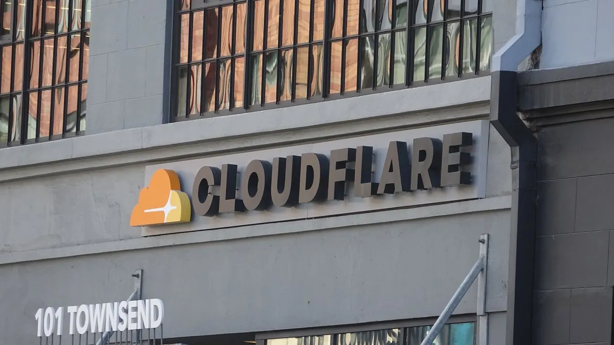 Cloudflare Büyük İnternet Kesintisinin Nedenini 'Gizli Bir Hata' Olarak Gördü