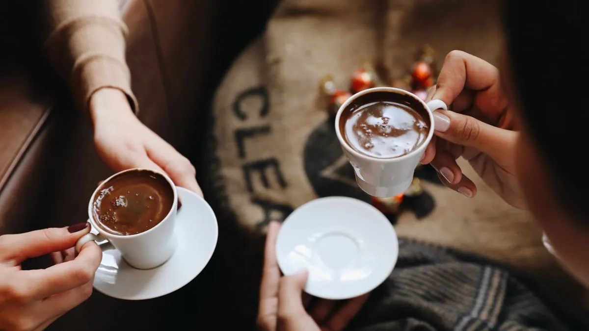 Bir Fincandan Daha Büyük Bir Dünya