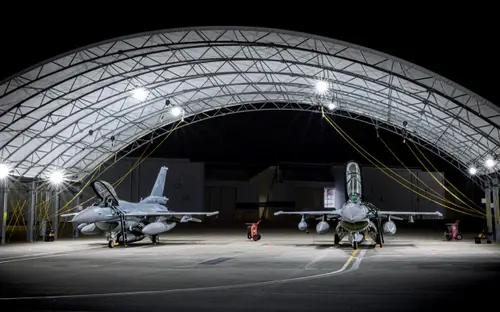Yeni iki F-16 Block 70 uçağı Graf İgnatiyevo'ya ulaştı