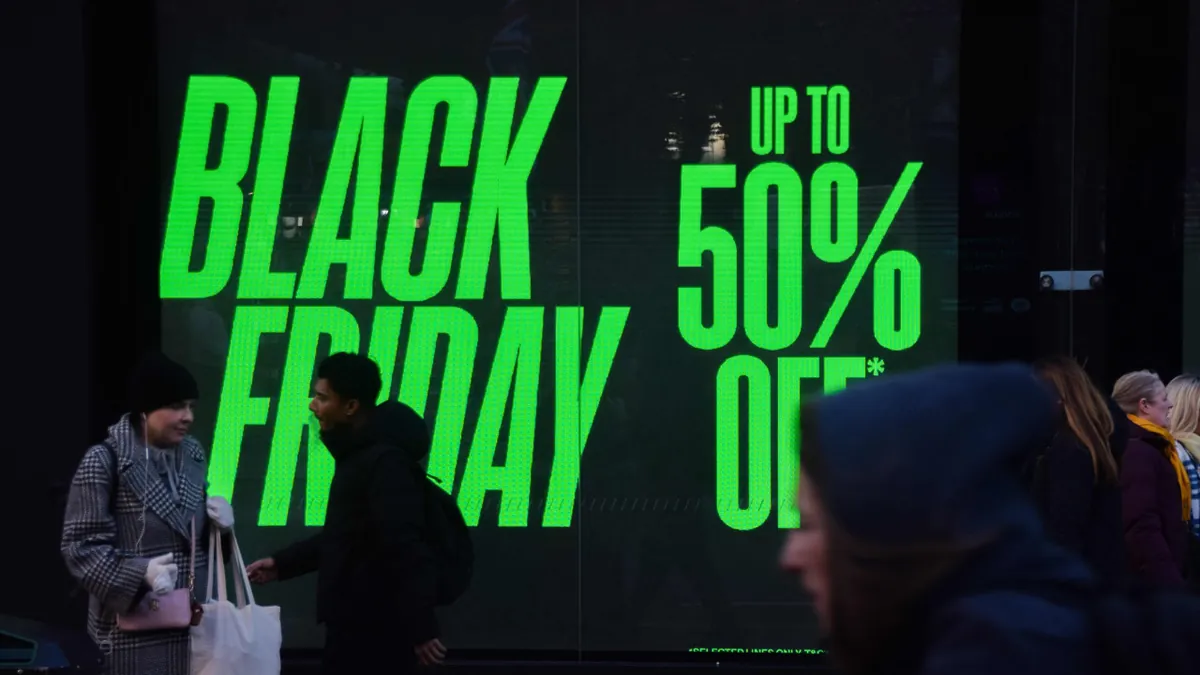 Black Friday Rekor Kırdı: ABD’de Harcamalar 11,8 Milyar Dolara Ulaştı